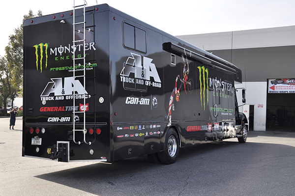 3m-gloss-motorhome-wrap-for-freestyle-mx-and-monster-energy-16