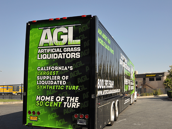 53-trailer-3m-gloss-wrap-for-artificial-grass-liquidators-4