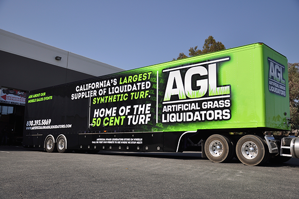 53-trailer-3m-gloss-wrap-for-artificial-grass-liquidators-8